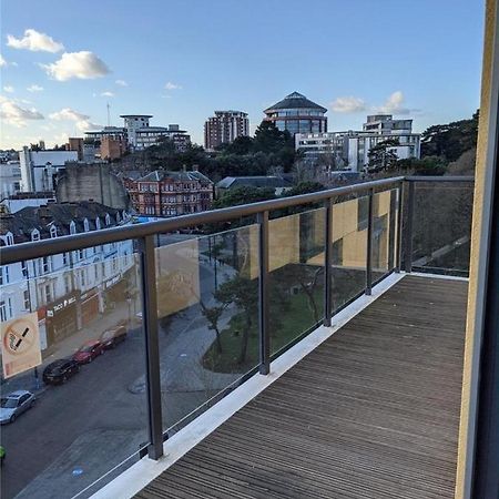 2 Bedroom Modern City Centre Bournemouth Apartment Eksteriør bilde
