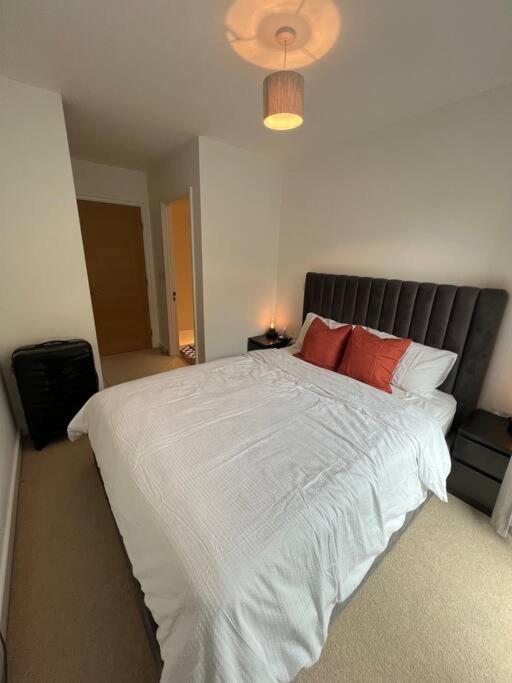 2 Bedroom Modern City Centre Bournemouth Apartment Eksteriør bilde